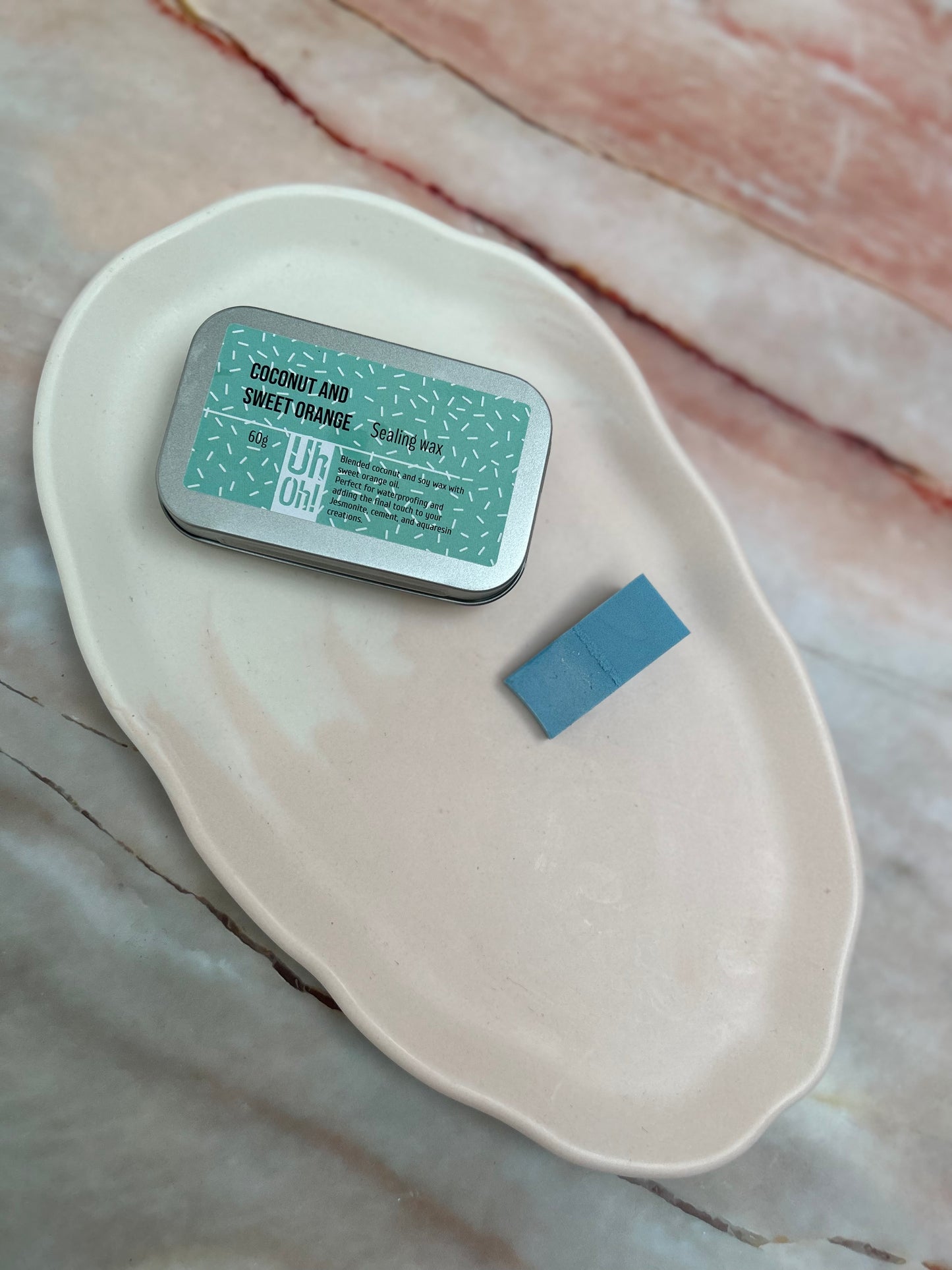 Vegan wax used to polish plate